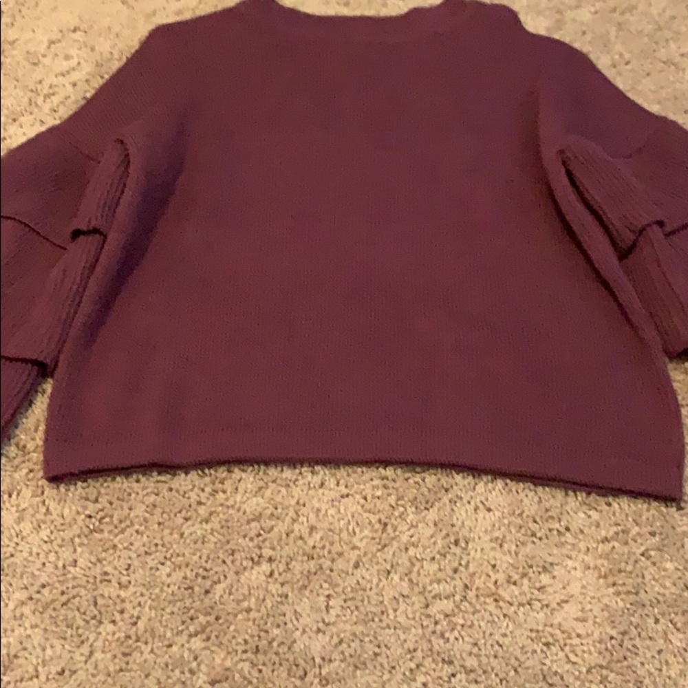 Tiered sleeve sweater